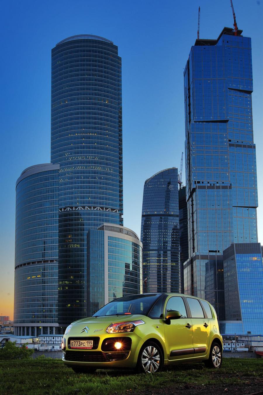 Citroen C3 Picasso 2009 года  (фото 87 из 242)